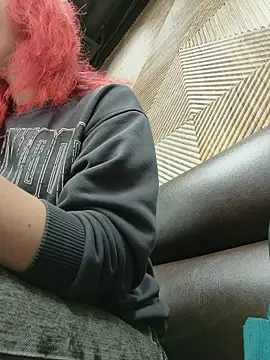 Snapshot of Frost_foxy chatting on November 23, 2:55 am Frost foxy online show from November 23, 2:55 am