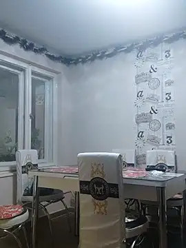 Snapshot of Elza01 chatting on February 17, 6:53 am Elza01 online show from February 17, 6:53 am