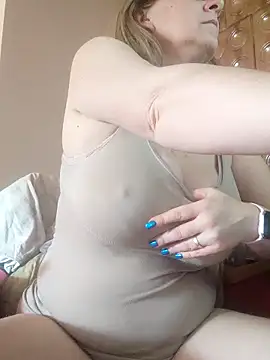 Snapshot of Elza01 chatting on March 3, 2:15 pm Elza01 online show from March 3, 2:15 pm