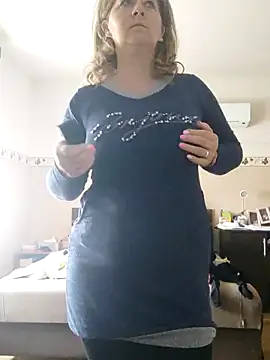 Snapshot of Elza01 chatting on March 23, 7:53 am Elza01 online show from March 23, 7:53 am