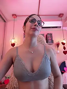 Zoe Bae online show from February 20, 12:41 am