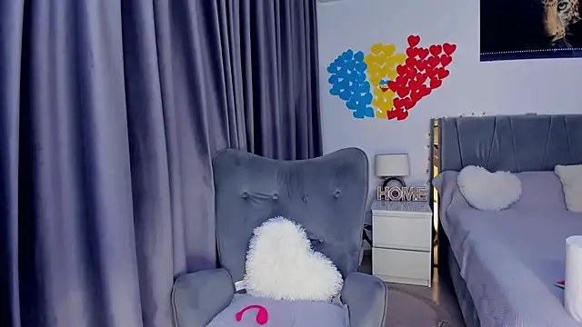 Snapshot of jessykmxx chatting on January 27, 8:17 pm jessykmxx online show from January 27, 8:17 pm