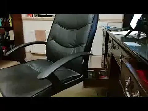 Snapshot of alan_inlondon chatting on February 8, 11:55 pm alan inlondon online show from February 8, 11:55 pm