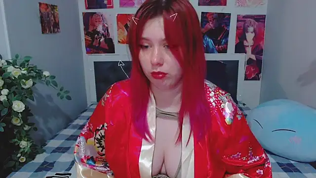 Snapshot of MikaMoonn chatting on January 7, 12:55 am MikaMoonn online show from January 7, 12:55 am