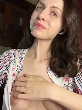 Snapshot of MissAnuta chatting on October 28, 12:36 am MissAnuta online show from October 28, 12:36 am