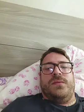 Aleee69 online show from May 21, 9:44 pm