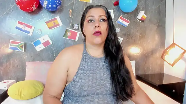 Snapshot of SexxyPamela chatting on July 1, 7:46 pm SexxyPamela online show from July 1, 7:46 pm