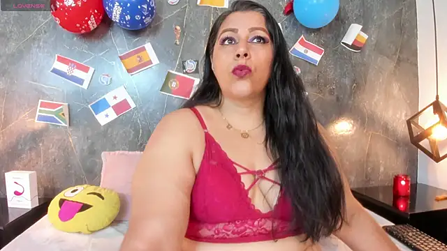 Snapshot of SexxyPamela chatting on July 2, 7:31 pm SexxyPamela online show from July 2, 7:31 pm