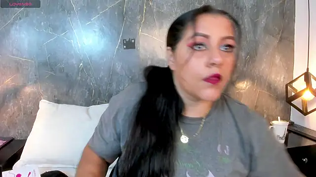 Snapshot of SexxyPamela chatting on July 25, 7:44 pm SexxyPamela online show from July 25, 7:44 pm