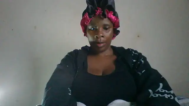Snapshot of Choco-Coco10 chatting on June 12, 6:34 am Choco-Coco10 online show from June 12, 6:34 am