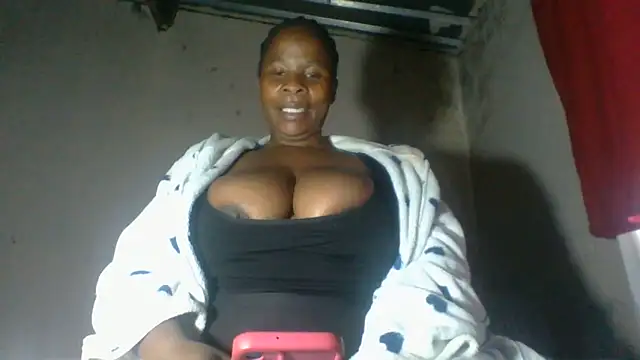 Snapshot of Choco-Coco10 chatting on June 13, 10:13 am Choco-Coco10 online show from June 13, 10:13 am