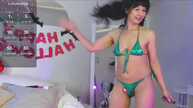 Melissa Fane online show from October 28, 2:09 pm