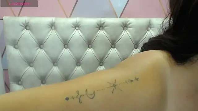 Snapshot of juliana_diaz chatting on March 15, 11:08 am juliana diaz online show from March 15, 11:08 am