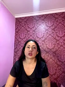 Snapshot of juliana_diaz chatting on October 13, 11:21 am juliana diaz online show from October 13, 11:21 am