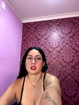 Snapshot of juliana_diaz chatting on December 3, 11:19 am juliana diaz online show from December 3, 11:19 am