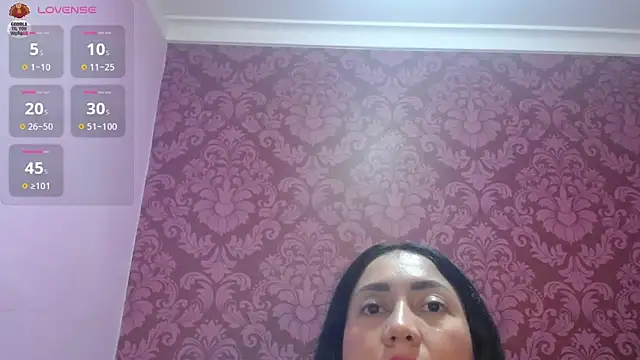 Snapshot of juliana_diaz chatting on May 25, 11:38 am juliana diaz online show from May 25, 11:38 am