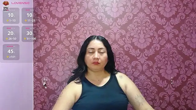 Snapshot of juliana_diaz chatting on July 11, 1:14 pm juliana diaz online show from July 11, 1:14 pm