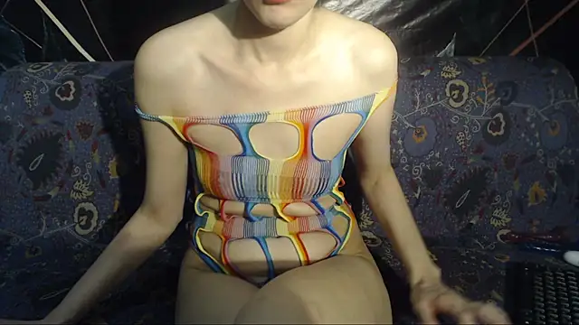 Snapshot of Olivia118 chatting on February 13, 4:28 pm Olivia118 online show from February 13, 4:28 pm