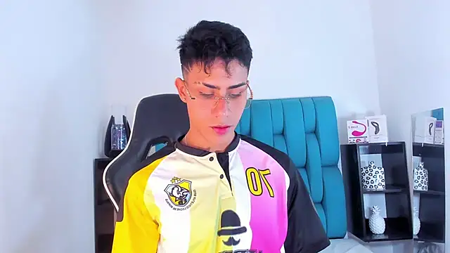 AlanNaughty online show from January 29, 8:46 pm