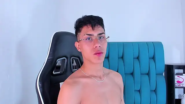 AlanNaughty online show from February 8, 4:57 am