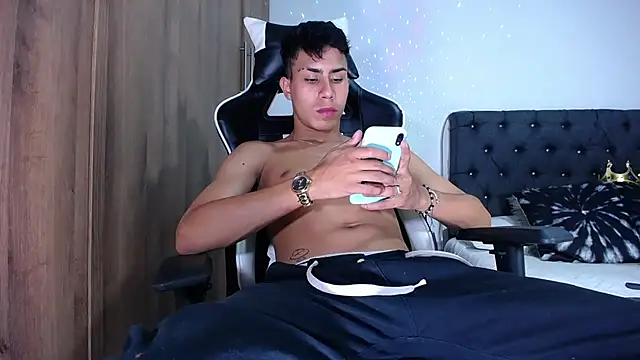 AlanNaughty online show from March 15, 12:04 am