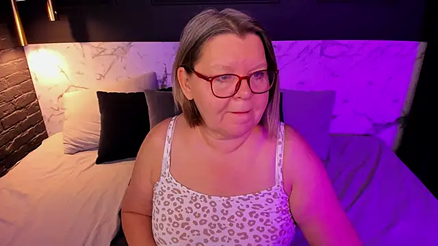 Shannonshine online show from October 25, 5:26 am