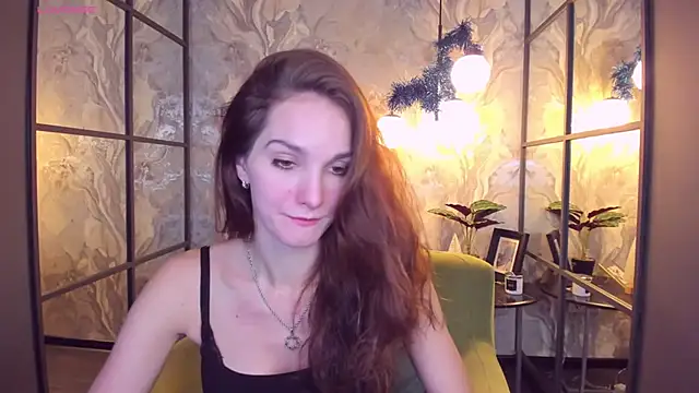 Snapshot of MirandaGlow chatting on January 16, 5:53 am MirandaGlow online show from January 16, 5:53 am