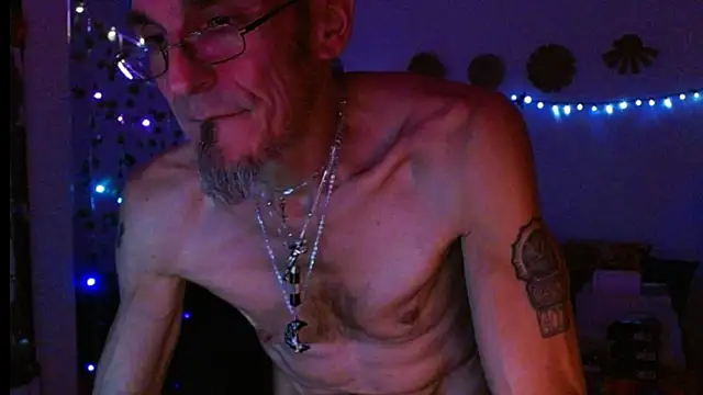 Snapshot of mycock2474u chatting on March 3, 10:49 am mycock2474u online show from March 3, 10:49 am