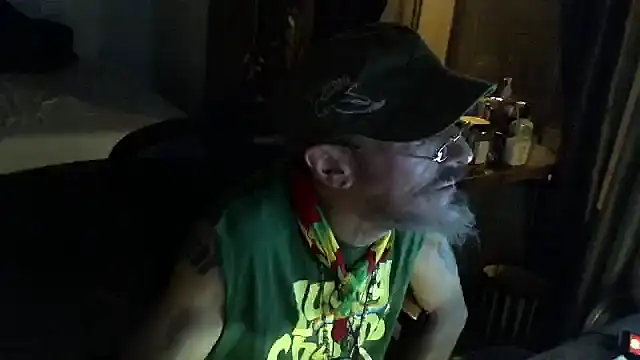 Snapshot of mycock2474u chatting on October 16, 11:00 am mycock2474u online show from October 16, 11:00 am