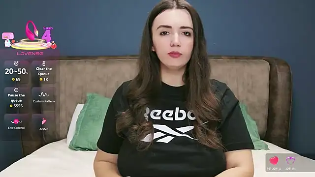 IamMolly online show from October 27, 9:19 pm