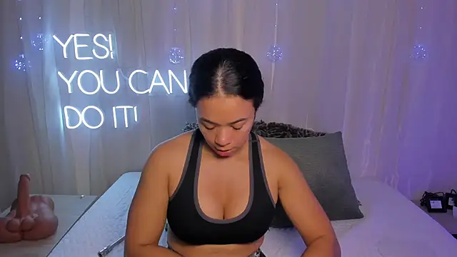Snapshot of carolgaita chatting on February 6, 11:54 am carolgaita online show from February 6, 11:54 am