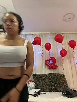 Snapshot of carolgaita chatting on February 16, 11:27 am carolgaita online show from February 16, 11:27 am