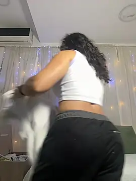 Snapshot of carolgaita chatting on March 2, 12:11 pm carolgaita online show from March 2, 12:11 pm