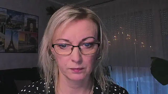Snapshot of vanessa_chat chatting on December 16, 2:16 pm vanessa chat online show from December 16, 2:16 pm