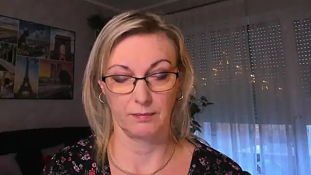 Snapshot of vanessa_chat chatting on January 2, 2:24 pm vanessa chat online show from January 2, 2:24 pm
