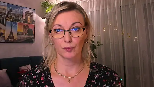 Snapshot of vanessa_chat chatting on January 2, 6:12 pm vanessa chat online show from January 2, 6:12 pm