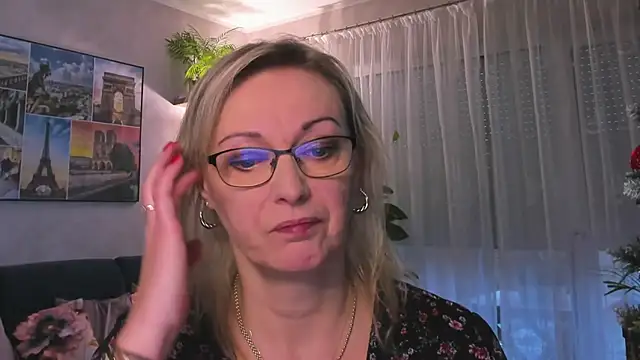 Snapshot of vanessa_chat chatting on January 11, 7:17 am vanessa chat online show from January 11, 7:17 am