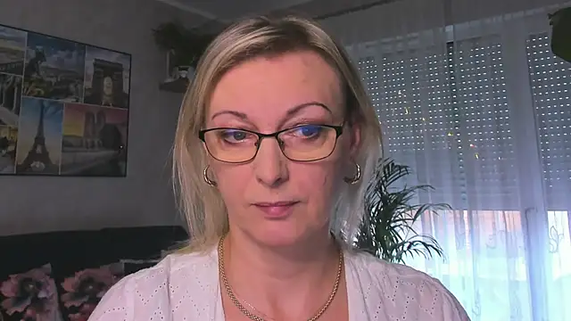 Snapshot of vanessa_chat chatting on January 19, 2:28 pm vanessa chat online show from January 19, 2:28 pm