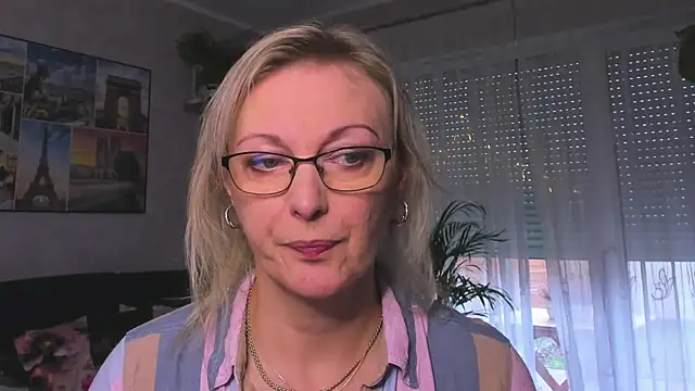 Snapshot of vanessa_chat chatting on January 21, 2:15 pm vanessa chat online show from January 21, 2:15 pm