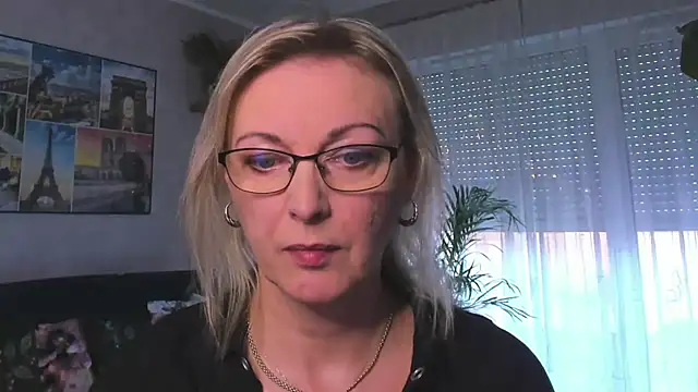 Snapshot of vanessa_chat chatting on January 22, 2:24 pm vanessa chat online show from January 22, 2:24 pm