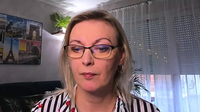 Snapshot of vanessa_chat chatting on January 28, 2:21 pm vanessa chat online show from January 28, 2:21 pm
