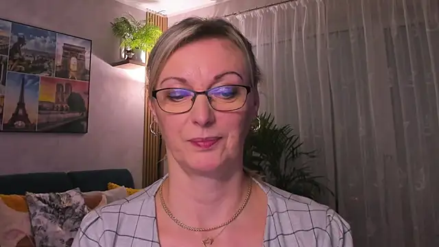 Snapshot of vanessa_chat chatting on February 9, 8:45 pm vanessa chat online show from February 9, 8:45 pm