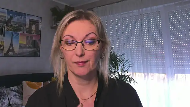 Snapshot of vanessa_chat chatting on February 11, 2:35 pm vanessa chat online show from February 11, 2:35 pm