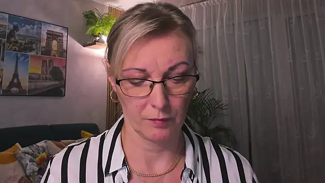 Snapshot of vanessa_chat chatting on February 13, 6:05 pm vanessa chat online show from February 13, 6:05 pm