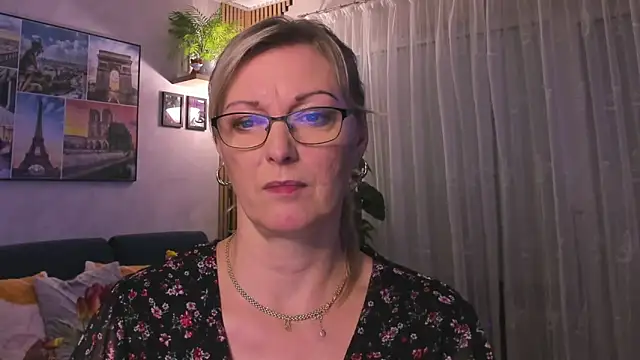 Snapshot of vanessa_chat chatting on February 19, 8:52 pm vanessa chat online show from February 19, 8:52 pm