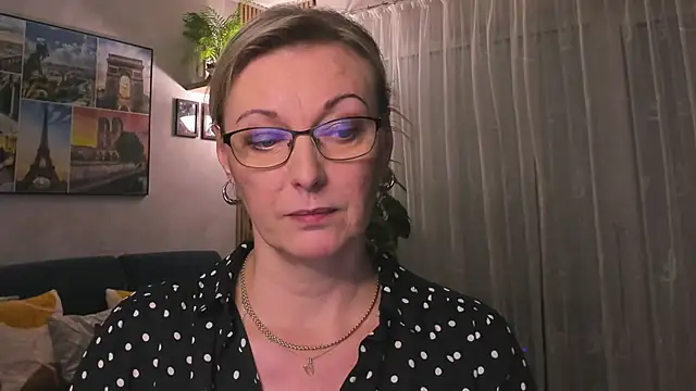 Snapshot of vanessa_chat chatting on February 20, 6:02 pm vanessa chat online show from February 20, 6:02 pm