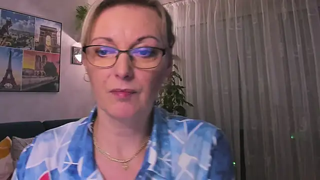 Snapshot of vanessa_chat chatting on February 25, 8:51 pm vanessa chat online show from February 25, 8:51 pm
