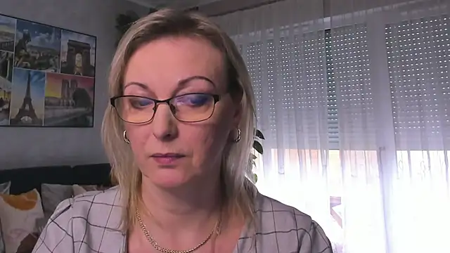 Snapshot of vanessa_chat chatting on February 26, 2:25 pm vanessa chat online show from February 26, 2:25 pm