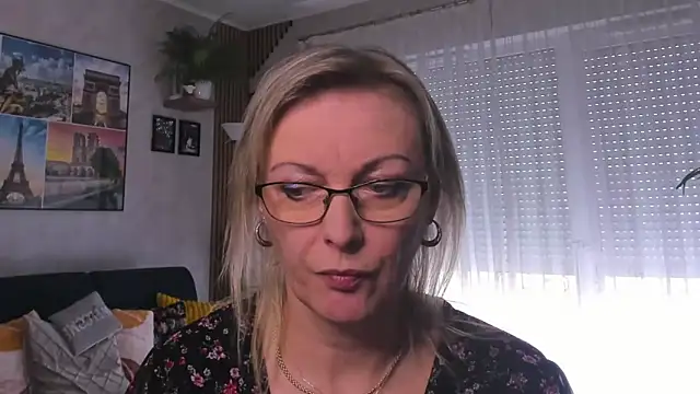 Snapshot of vanessa_chat chatting on March 11, 2:18 pm vanessa chat online show from March 11, 2:18 pm