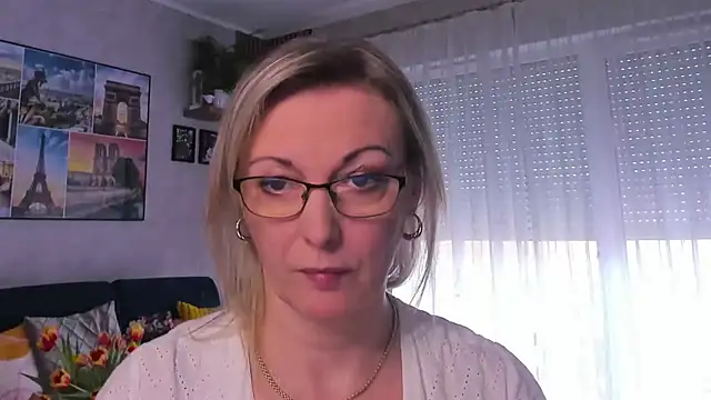 Snapshot of vanessa_chat chatting on March 17, 2:23 pm vanessa chat online show from March 17, 2:23 pm